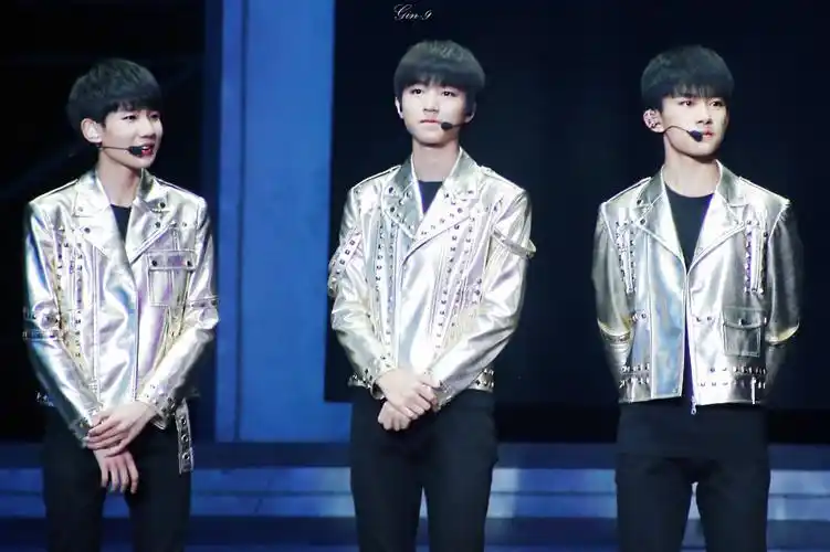 2016tfboys三周年粉丝见面会广州场_高清图片大全-爱豆app