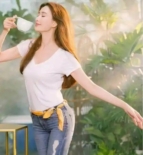 如此年轻漂亮的林志玲你喜欢吗?