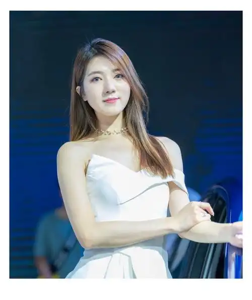 国际车展(深圳)拍车模