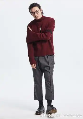 来》(2013年8月二期)冠军,2015年《新疆原创音乐优秀歌手大赛》冠军