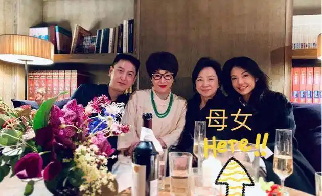 原创富过王思聪汤珈铖15岁被誉为小股神21岁继位拥有百亿身家