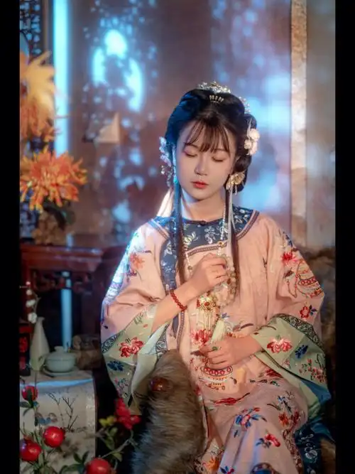 清汉女西安汉服约拍