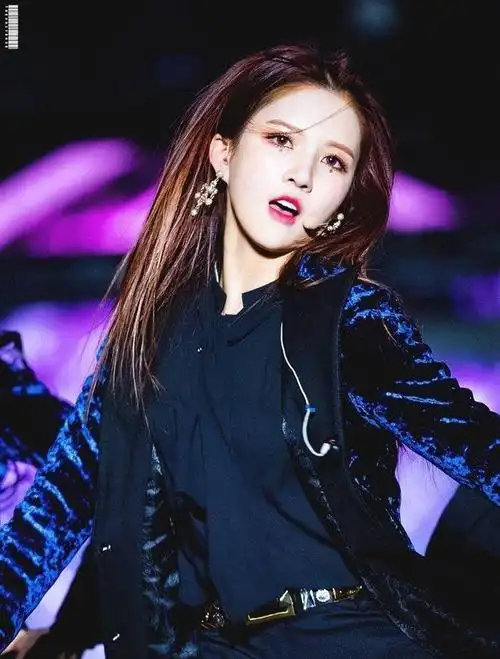 获奖记录刘些宁人物奖项人物评价刘些宁刘些宁是组合gugudan中的舞蹈