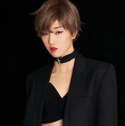 yamy郭颖从"高级脸"到丑,背后究竟隐藏着什么?