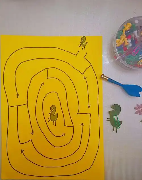 姜杭幼儿园分享:一起走迷宫,找春天