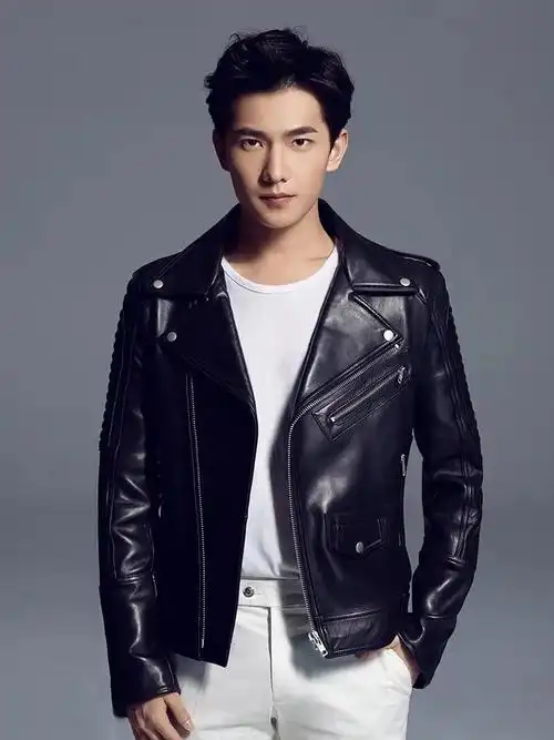 宋威龙跟杨洋两个新时代最帅男明星你觉得谁更帅