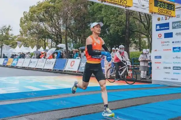 代表中国参加巴黎奥运马拉松:何杰,杨绍辉,吴向东,夏雨雨,张德顺,白丽