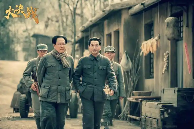 打开凤凰新闻,查看更多高清图片《大决战》这部电视剧的故事背景是