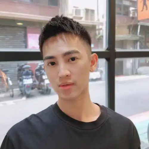 男生25岁以后发型别剪锅盖头留这6款发型更显潮流帅气