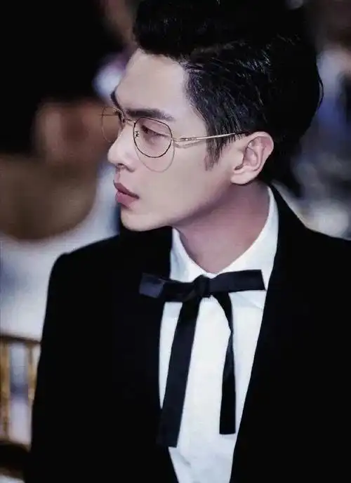 张若昀怎么这么装