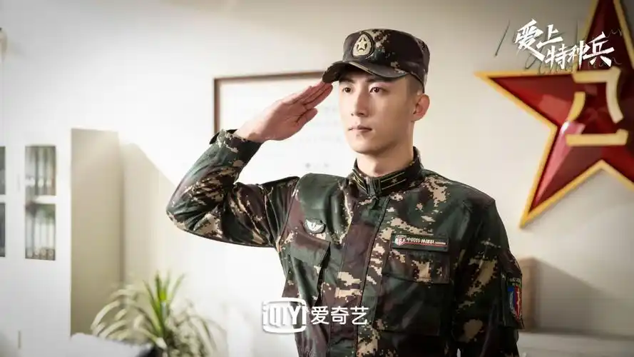 爱上特种兵黄景瑜军礼4k壁纸