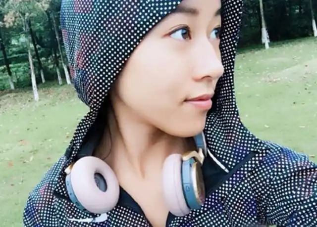 有种改变叫吉克隽逸卸妆,素颜照曝光后,网友:为啥要扮黑?