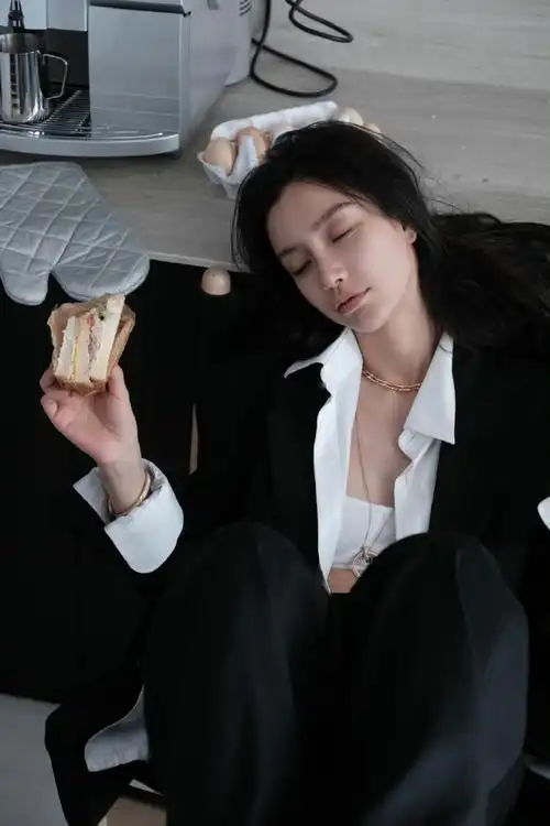 杨颖冷淡风##杨颖西装素颜