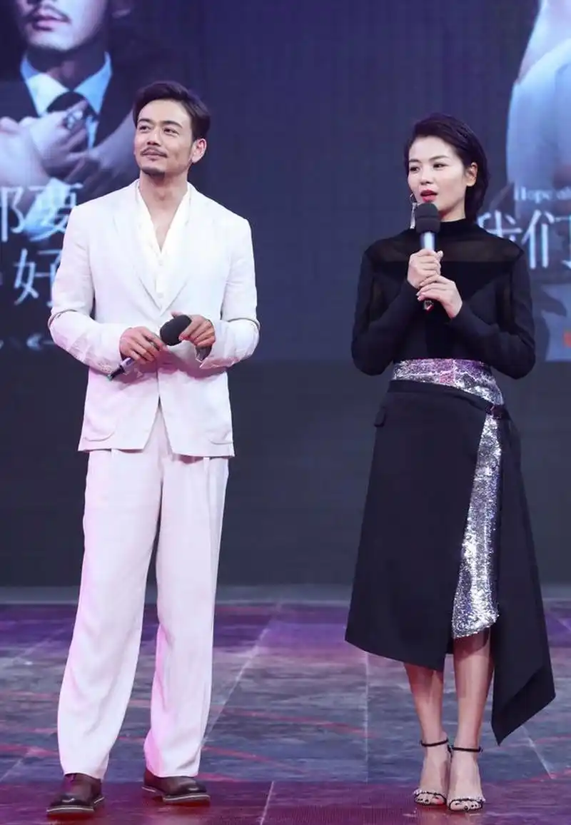 很喜欢杨烁和刘涛演技,他们俩人好般配也很优秀,每个电视剧演的完美