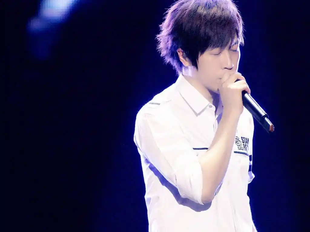 娱乐新鲜事#陈楚河父亲,是台湾竹联帮帮主;五月天主唱阿信,祖父是