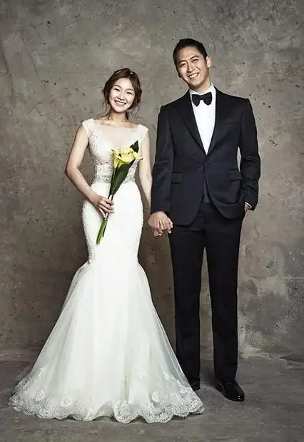 很多明星结婚时都穿了这里的婚纱,例如金智友,李宥利和星在