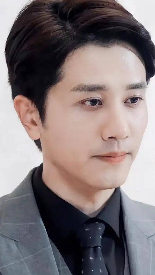 通宵达旦聊彭冠英演技剧照美图楼