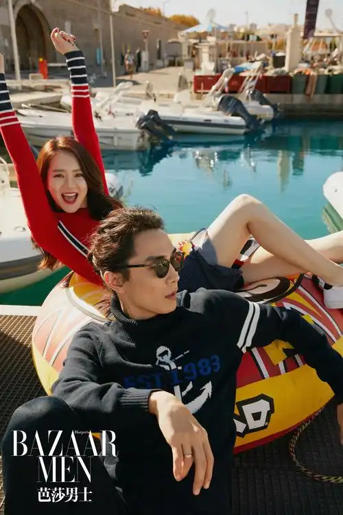 戚薇李承铉旅行大片曝光 创意情侣装玩出登对新高度