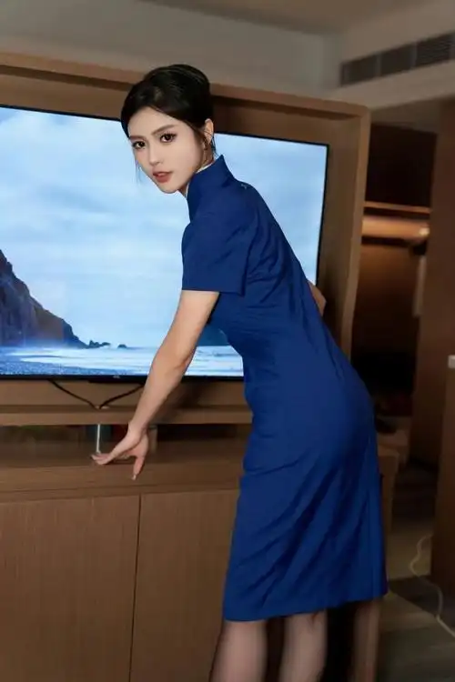 浅浅头等舱空姐摄影评测与赏析