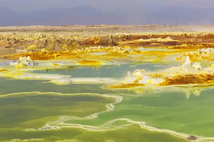 梦幻绮丽的硫磺湖旅拍