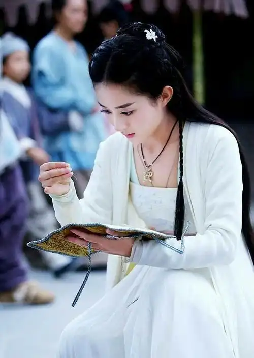 赵丽颖主演的7部古装剧,火了4部,扑了3部,关键还要看男主是谁