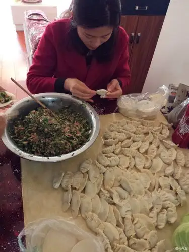 吃饺子过程就不发了,不然就要说拉仇恨了.