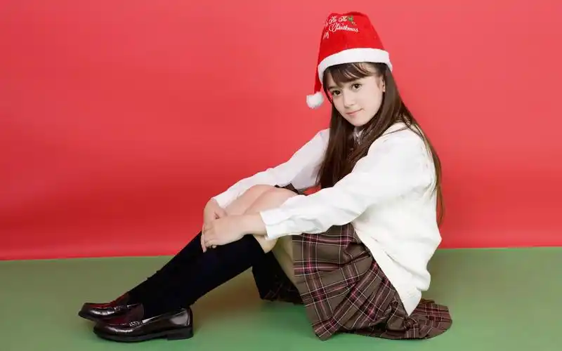 清纯可爱的混血女孩圣诞节系列美女诱惑艺术写真桌面壁纸高清