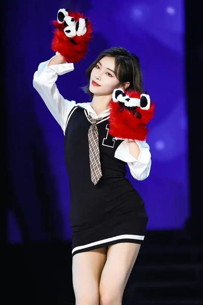 写真 #明星 #壁纸 #许佳琪  - 抖音