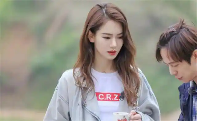 戚薇)眉目如画.-堆糖,美好生活研究所