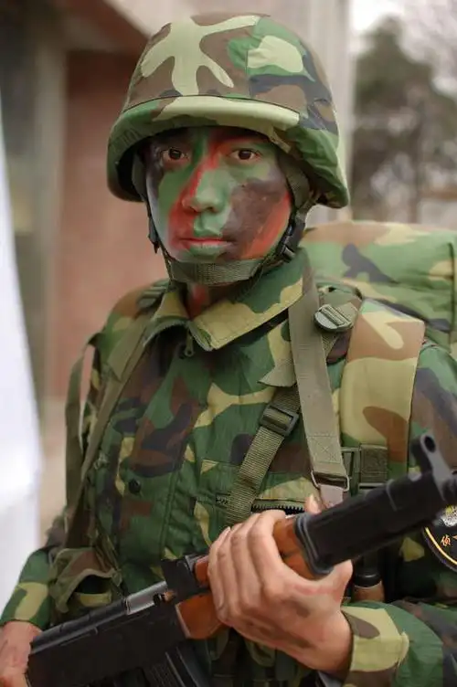 2019谷智鑫明星代言商演出场费软植最新报价青青传媒经