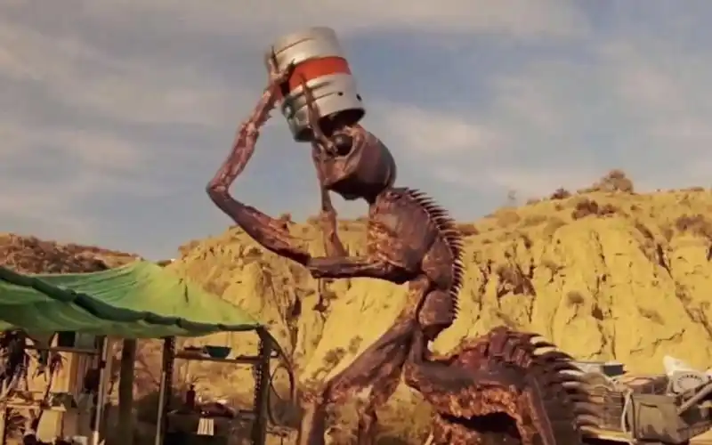 【盘点变异昆虫】变异黄蜂还会喷火,你觉得哪个厉害?