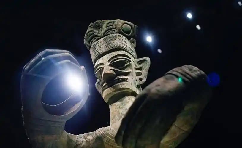 三星堆文明来自外星玉琮陶器象牙黄金面具都是国产货