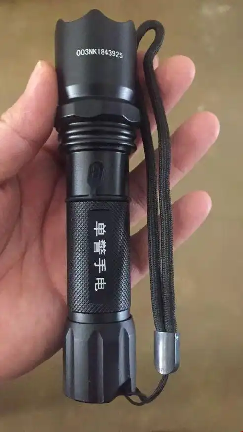 救援强光手电警用多功能强光手电