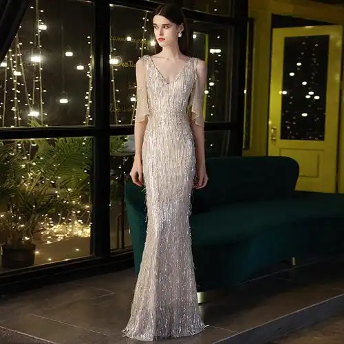 新款高端大气宴会年会晚礼服亮片名媛
