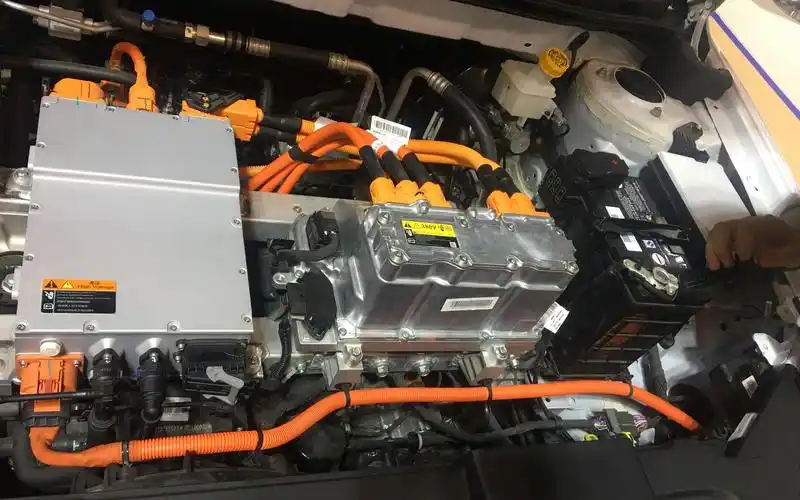 开完纯电车再换回油车,发现已经回不去了,差距非常明显