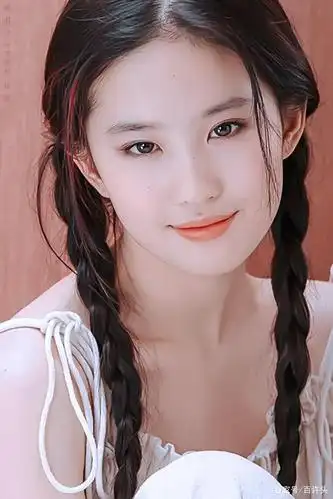 刘亦菲03年清纯写真造型,风格迥异,依旧美的摄人心魄