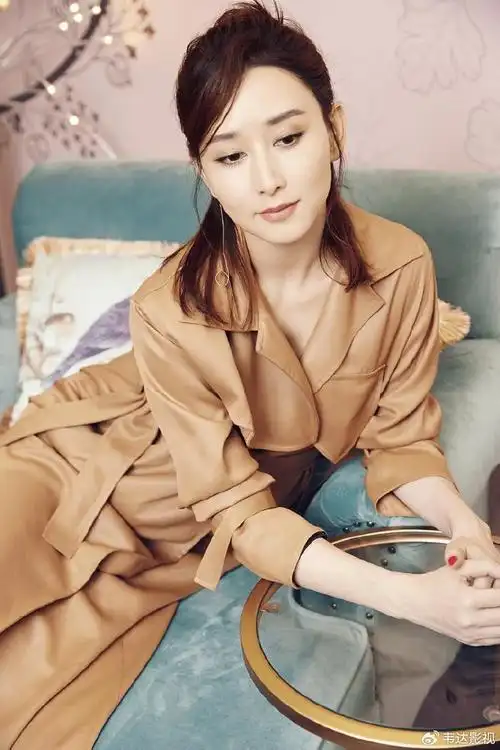 45岁胡静身材曝光,女人味十足,令人惊艳!|胡静|女神|音乐_新浪新闻