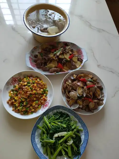 厨房首秀～李彦霖的四菜一汤