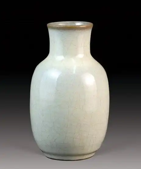 北宋官窑也称汴京官窑.宋代五大名窑之一.