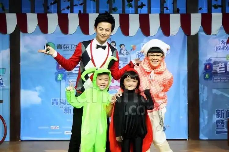 回顾金龟子刘纯燕:我生命中没有退休两个字,永远跟孩子们在一起