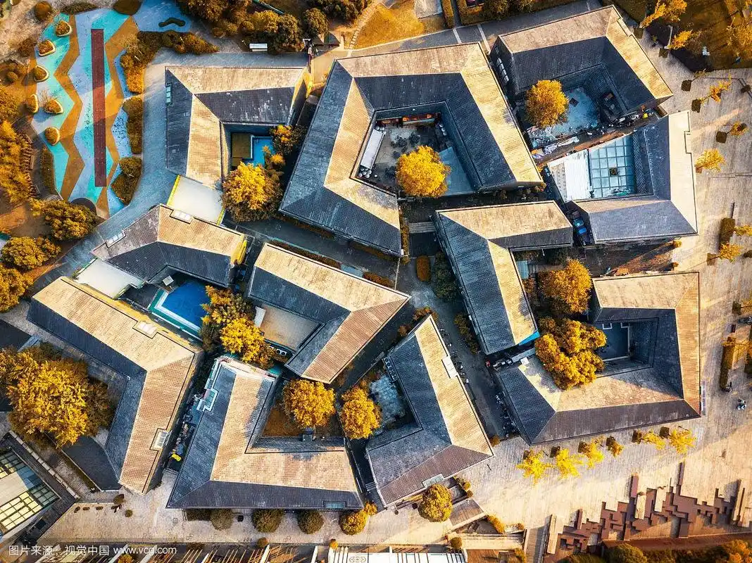 航拍浙江杭州良渚文化村风光