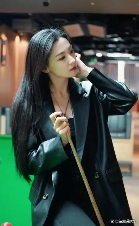 上帝青睐的丫鬟青鸟丁笑滢网友调侃杀世子夺青鸟