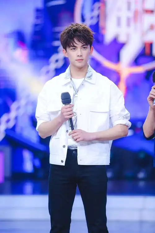 吴磊快本首席提问官收官之旅满场互动精彩引期待