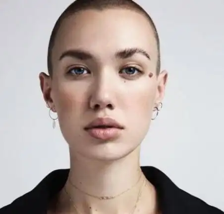 女孩露耳寸头发型图片(3)_女生发型_西子美发网