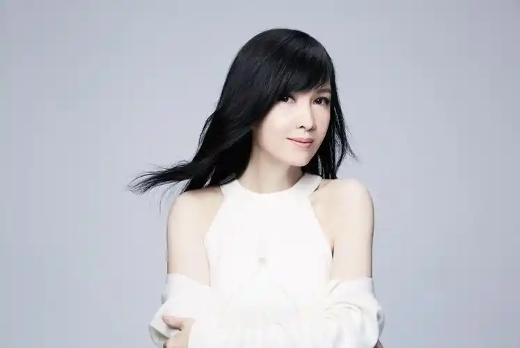 一万天荒爱未老丨女神周慧敏30周年演唱会佛山站10月16日1218开票