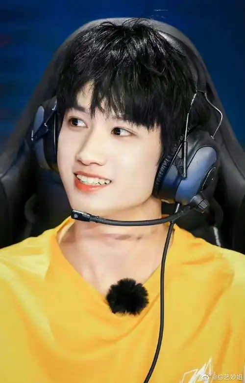 拿到fmvp,金色的雨为三爷而下 676/ 6恭喜敖子逸带领战队获得战至