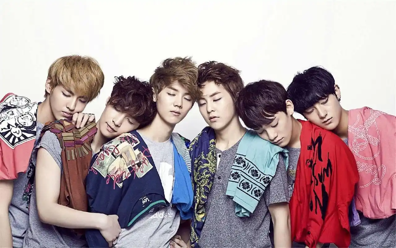 张艺兴《我是唱作人2》 晒手机桌布, 是exo合照,粉丝疯狂期待回归