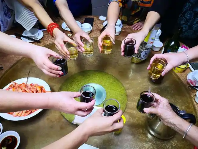 陈姐,刘好生日聚会