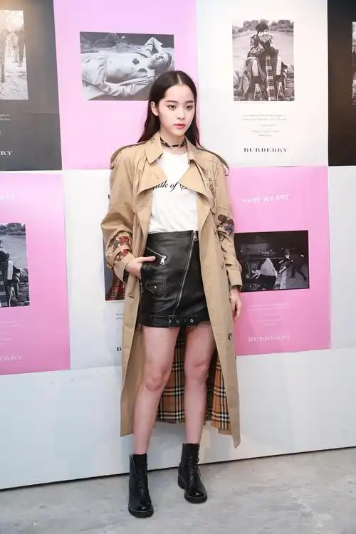 欧阳娜娜风衣短裙活动图片
