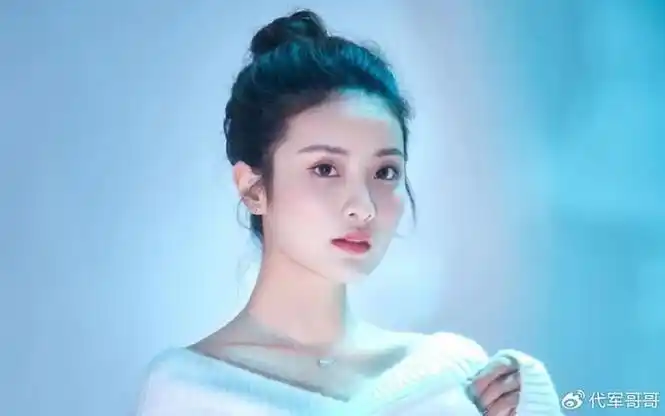 来自重庆的20位美女明星个个肤白貌美热辣滚烫你最喜欢谁